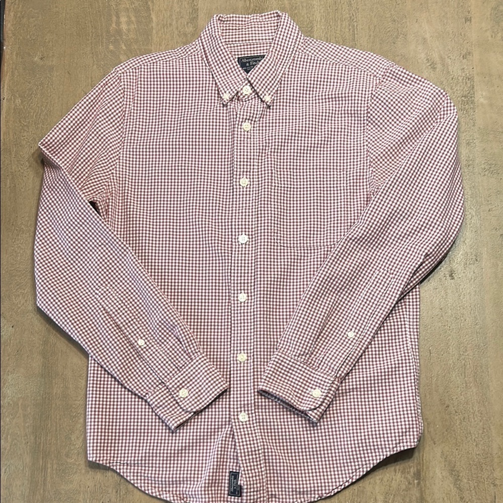 Abercrombie & Fitch Red Casual Button Down Shirt